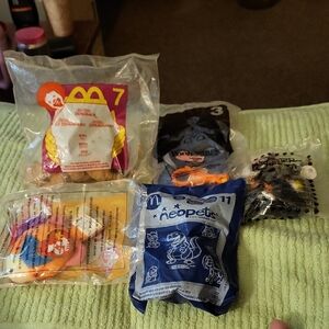 5 Vintage McDonald's Happy Meal Toy Collection Dinosaur Neopets Eeyore Chester